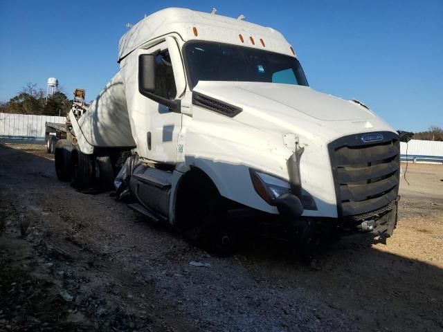 2022 Freightliner Cascadia 126