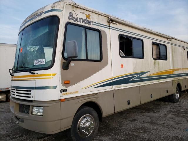 2003 Workhorse Custom Chassis Motorhome Chassis W22