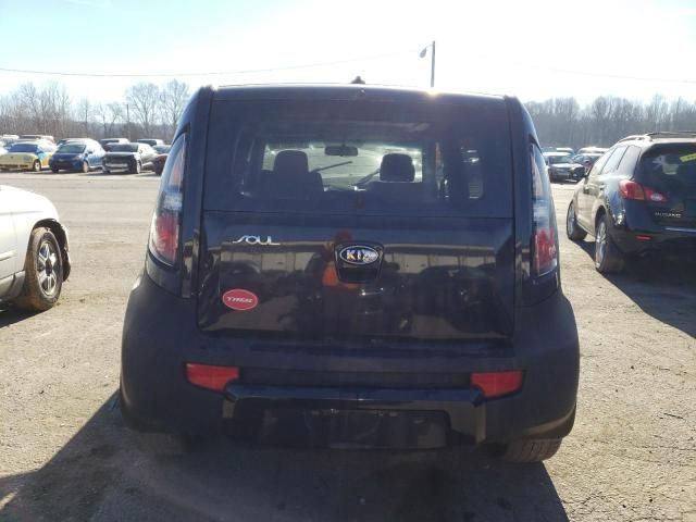 2011 KIA Soul +