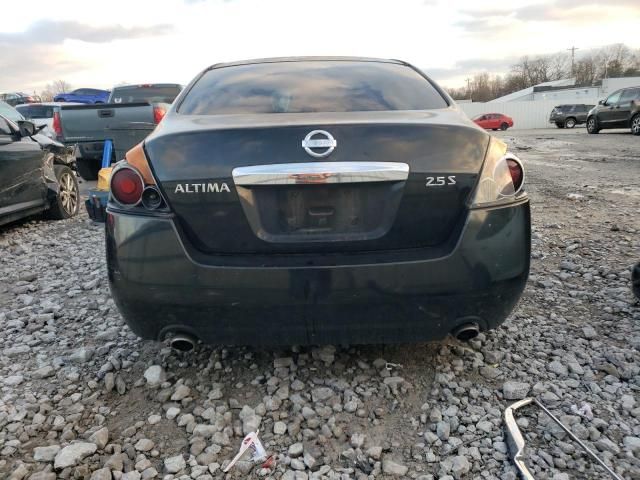 2010 Nissan Altima Base