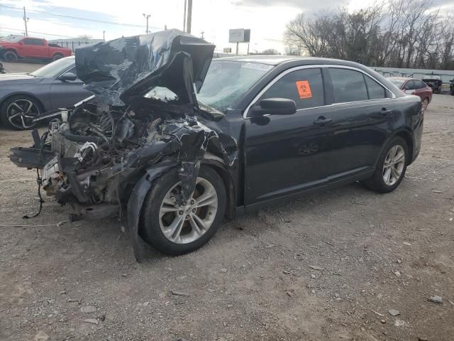 2016 Ford Taurus SE