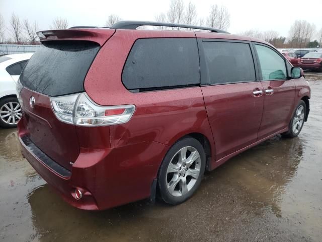 2013 Toyota Sienna Sport