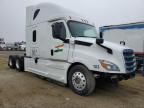 2019 Freightliner Cascadia 126