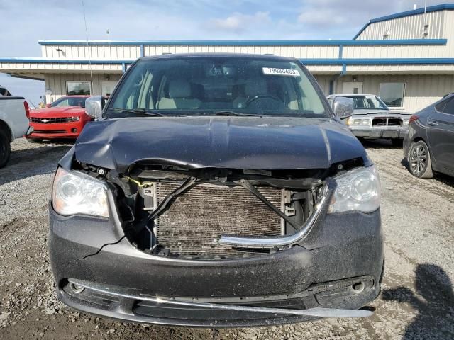 2015 Chrysler Town & Country Limited Platinum