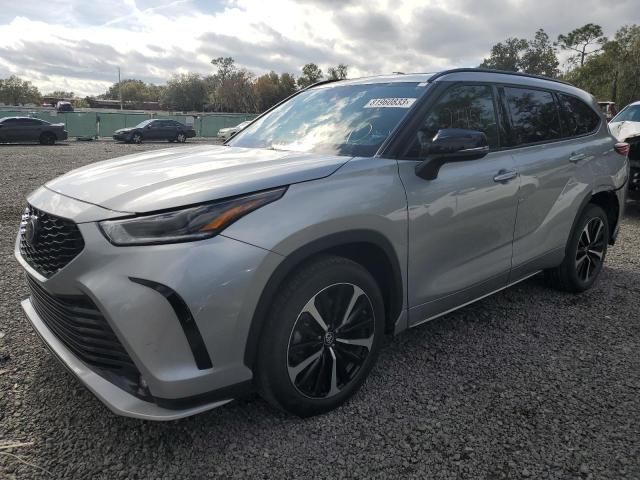 2022 Toyota Highlander XSE