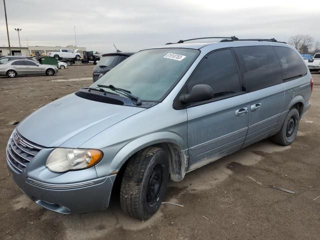 2005 Chrysler Town & Country Touring