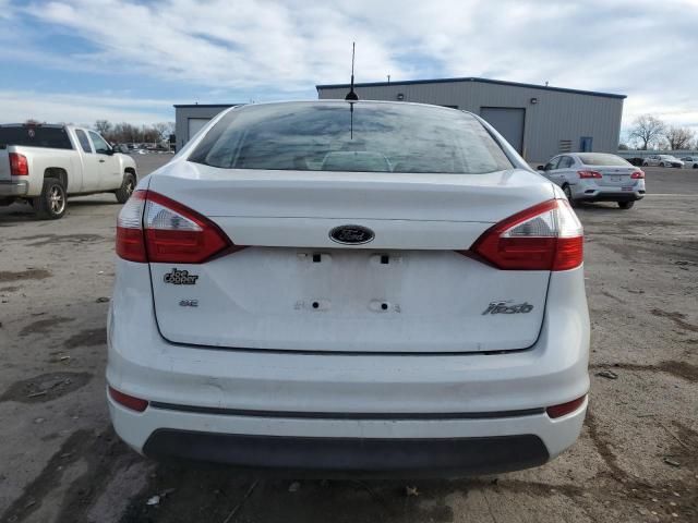 2015 Ford Fiesta SE