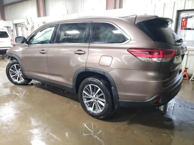 2019 Toyota Highlander SE