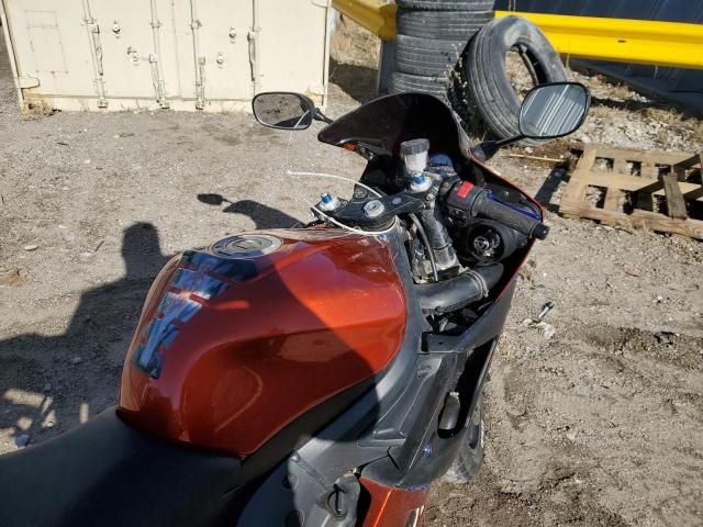 2004 Yamaha YZFR6 L