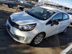 KIA Rio Vehiculos salvage en venta: 2013 KIA Rio LX