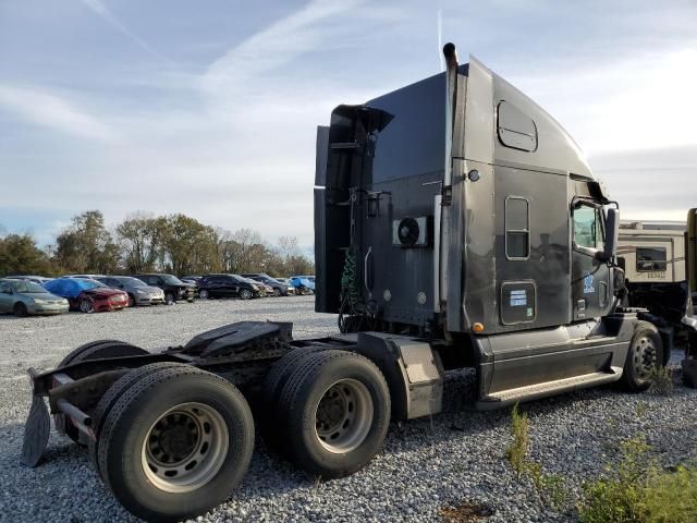 2007 Freightliner Conventional ST120