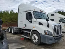 Vehiculos salvage en venta de Copart Gaston, SC: 2017 Freightliner Cascadia 113