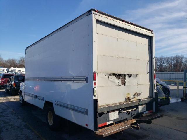 2010 GMC Savana Cutaway G3500