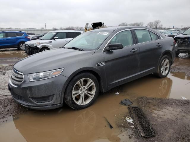 2016 Ford Taurus SE