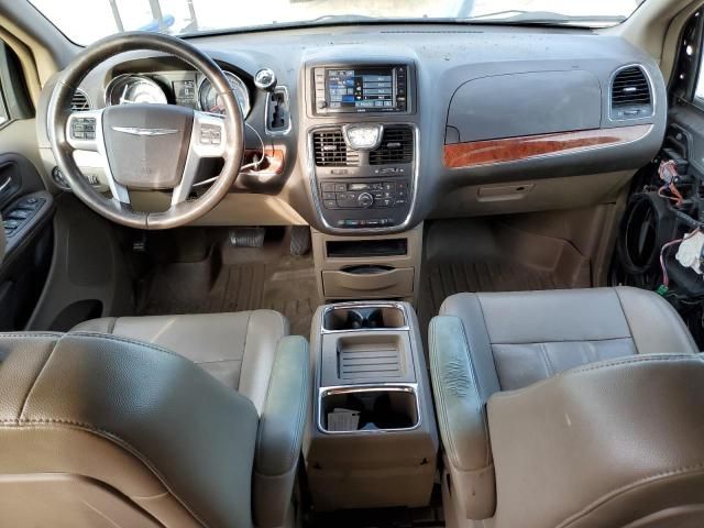 2015 Chrysler Town & Country Touring