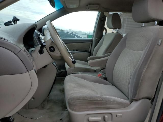 2010 Toyota Sienna CE