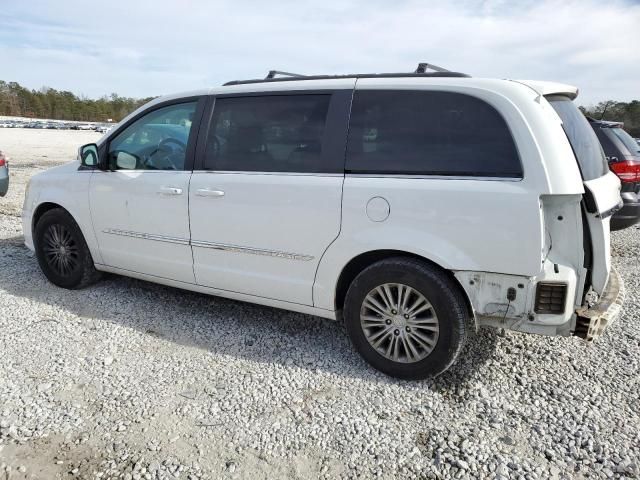 2016 Chrysler Town & Country Touring L