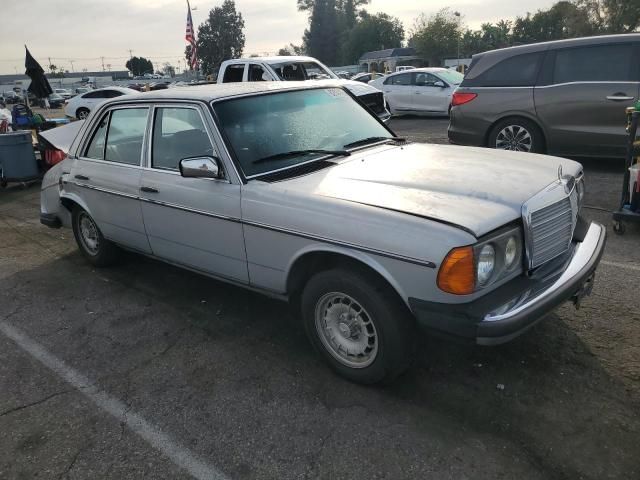 1984 Mercedes-Benz 300 DT