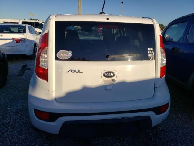 2013 KIA Soul +