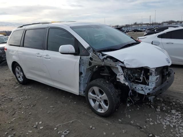 2013 Toyota Sienna LE