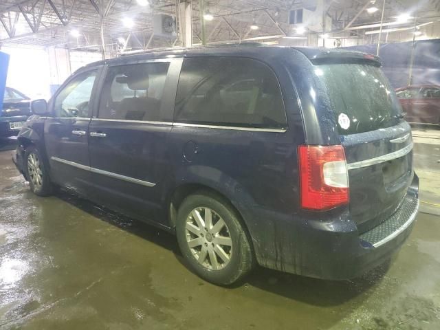 2012 Chrysler Town & Country Touring L