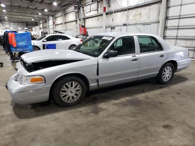 2003 Ford Crown Victoria LX