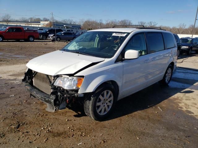 2016 Chrysler Town & Country LX