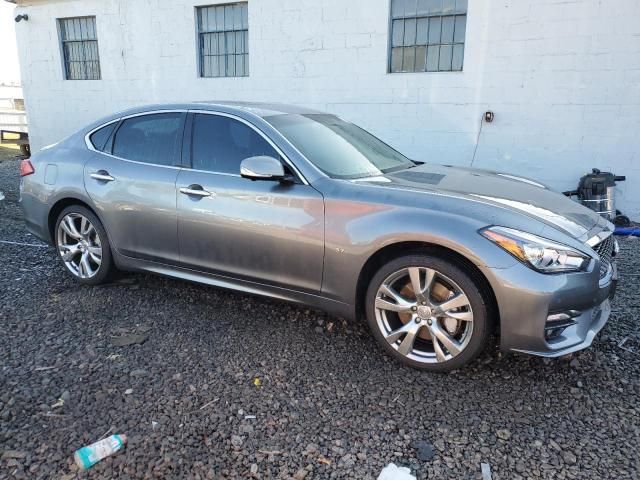 2017 Infiniti Q70 3.7