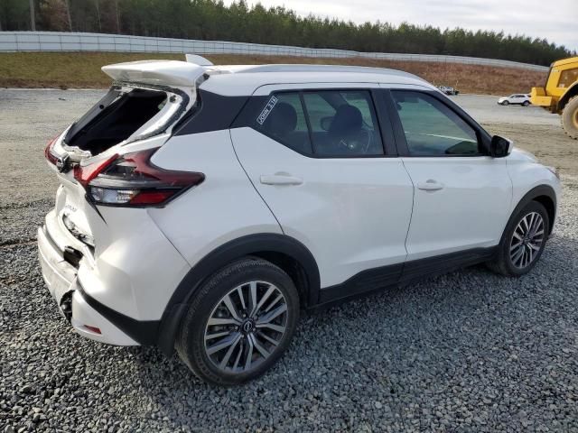 2022 Nissan Kicks SV