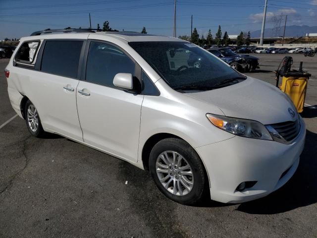 2015 Toyota Sienna XLE