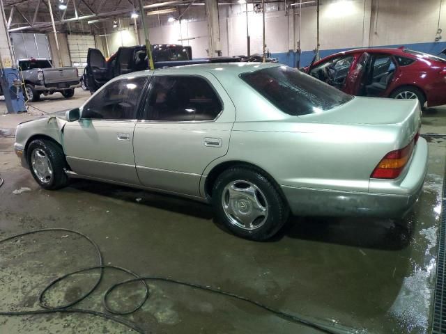 2000 Lexus LS 400