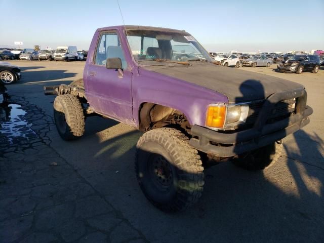 1988 Toyota Pickup RN63 STD