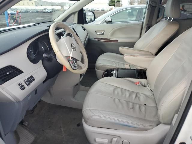 2013 Toyota Sienna XLE