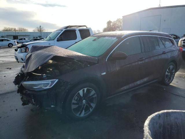 2018 Buick Regal Tourx Essence