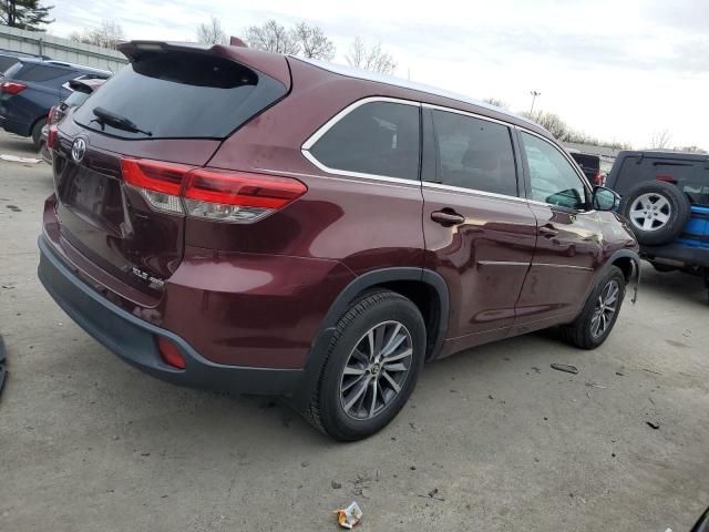 2017 Toyota Highlander SE