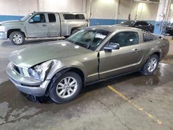 Salvage cars for sale at Woodhaven, MI auction: 2005 Ford Mustang
