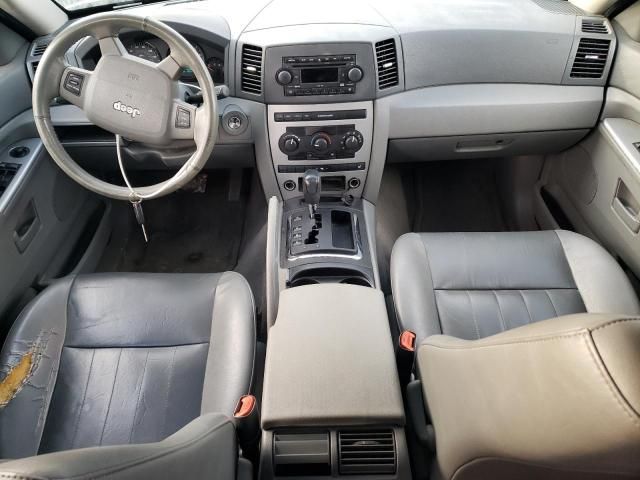 2005 Jeep Grand Cherokee Laredo