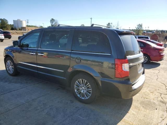 2014 Chrysler Town & Country Touring L