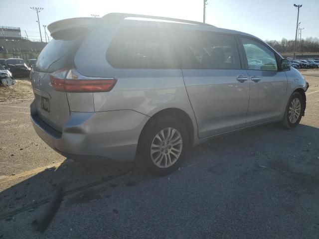 2015 Toyota Sienna XLE