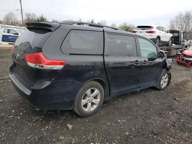 2014 Toyota Sienna LE