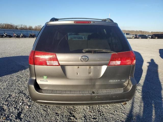 2005 Toyota Sienna CE