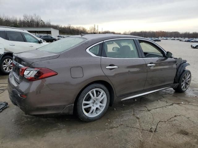 2017 Infiniti Q70 3.7