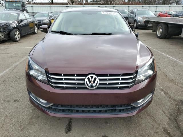 2013 Volkswagen Passat SEL