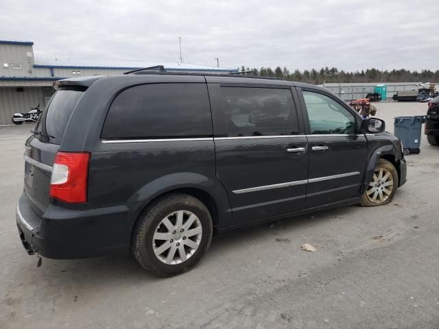 2011 Chrysler Town & Country Touring L