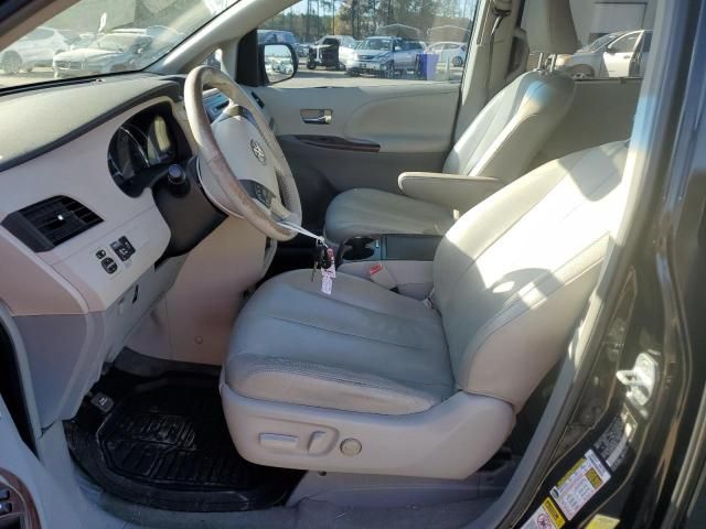 2012 Toyota Sienna XLE