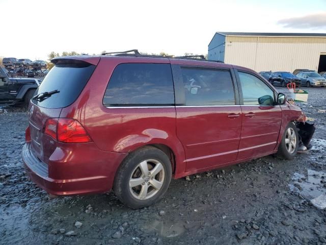 2011 Volkswagen Routan SE