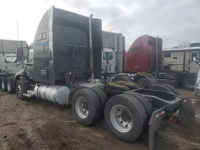 2015 Mack 600 CXU600