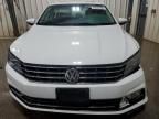 2016 Volkswagen Passat SE