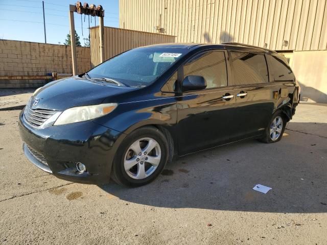 2011 Toyota Sienna LE