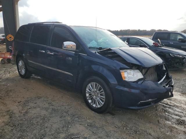 2015 Chrysler Town & Country Touring L